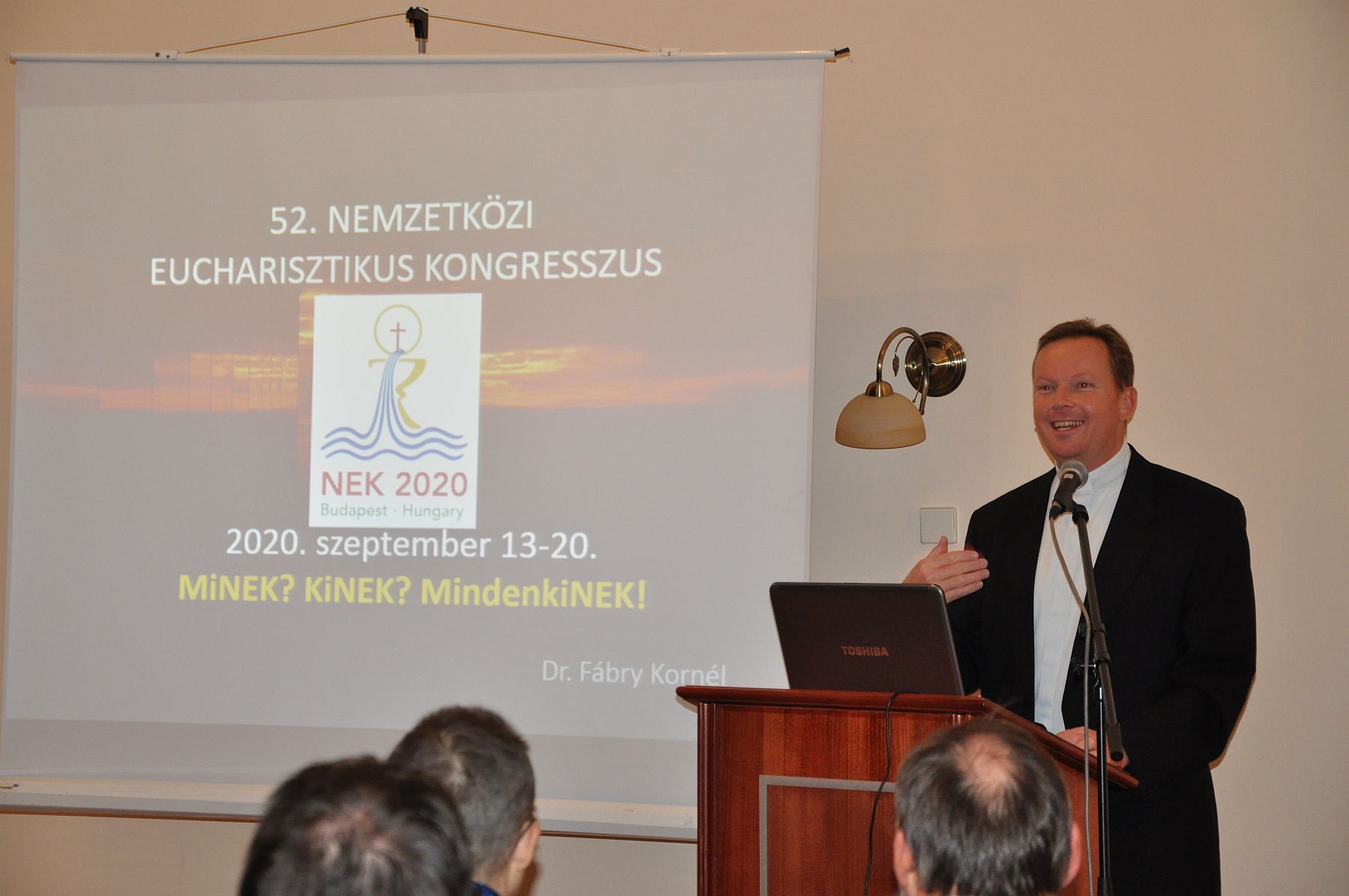 Dr. Fábry Kornél Fehérváron - a Nemzetközi Eucharisztikus Kongresszus főtitkárának előadása